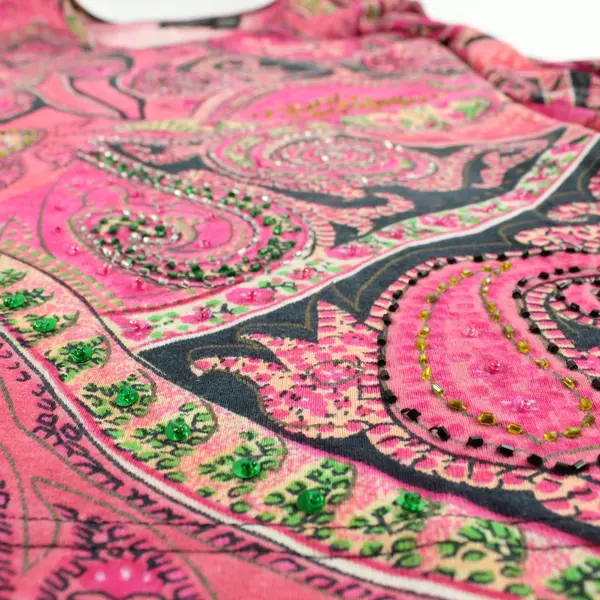 Le Mieux Studio Women's Paisley Beaded V-Neck Top Size L