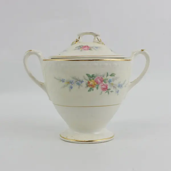 Homer Laughlin Eggshell Georgian Countess Footed Sugar Bowl With Lid