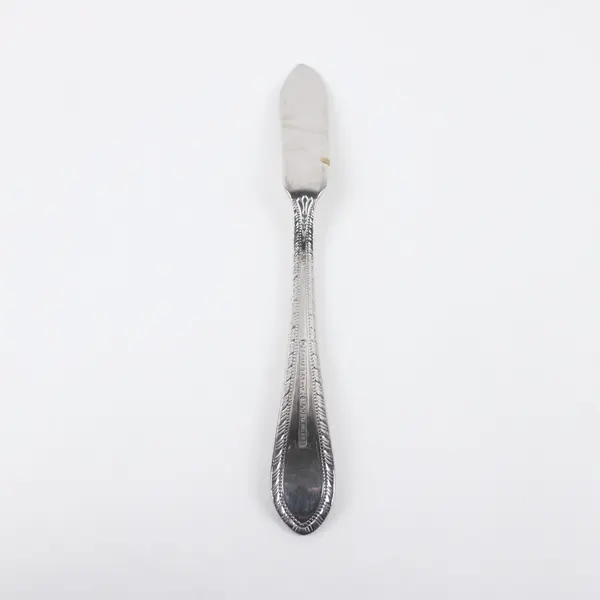 Reed & Barton Stainless Steel Butter Knife 6.5 Inch Decorative Handle