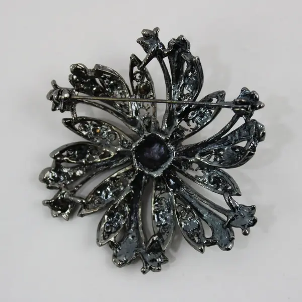 Vintage Aurora Borealis Rhinestone Flower Leaf Brooch Pin