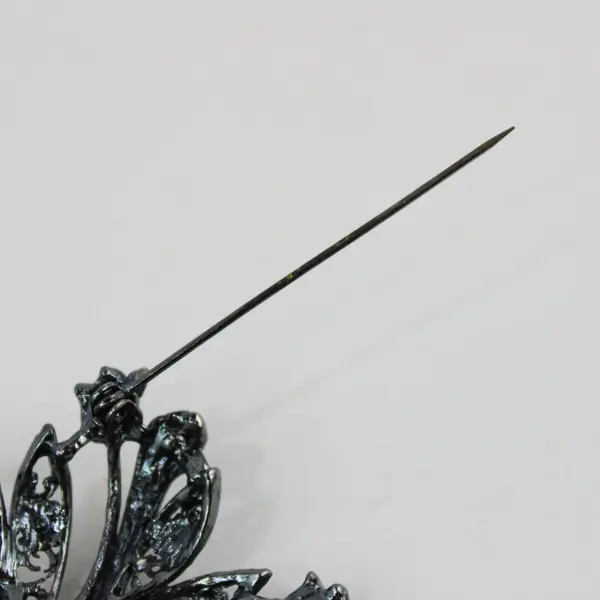Vintage Aurora Borealis Rhinestone Flower Leaf Brooch Pin