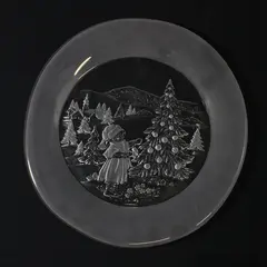 Mikasa A Christmas Story Frosted Round Cake Or Sandwich Plate 12.5 Inch 