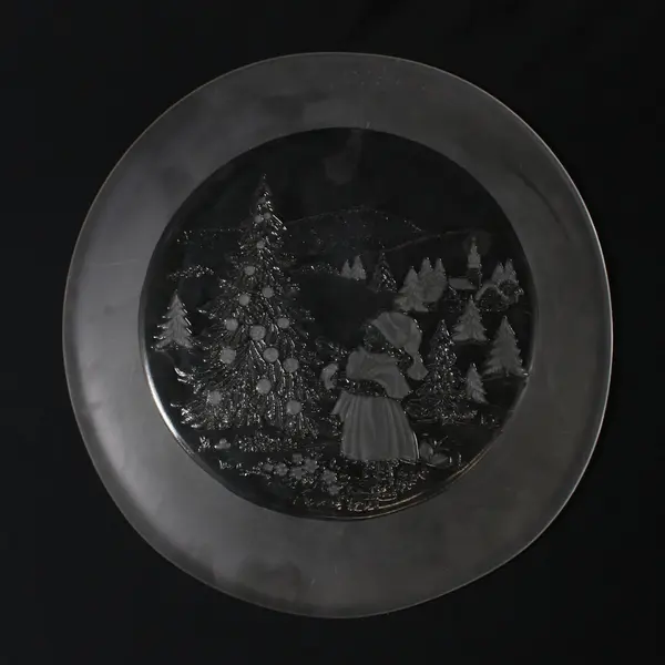 Mikasa A Christmas Story Frosted Round Cake Or Sandwich Plate 12.5 Inch 