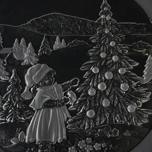 Mikasa A Christmas Story Frosted Round Cake Or Sandwich Plate 12.5 Inch 
