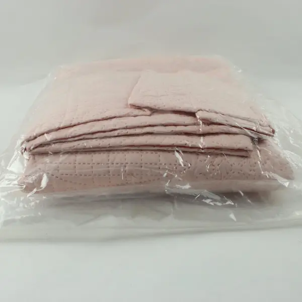 Light Pink Twin Size Coverlet Bedspread