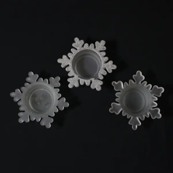 Set of 3 Frosted Glass Snowflake Tealight Candle Holders