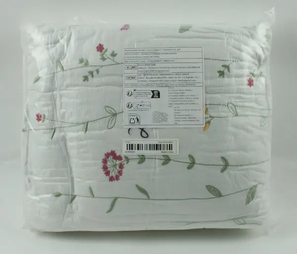 Li Ao Bai King White Floral Embroidered Coverlet 240 x 250 cm