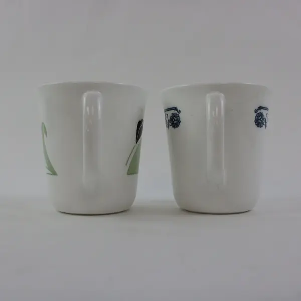 Corelle by Corning Coffee Mugs Set of 2 Floral Leaf Designs