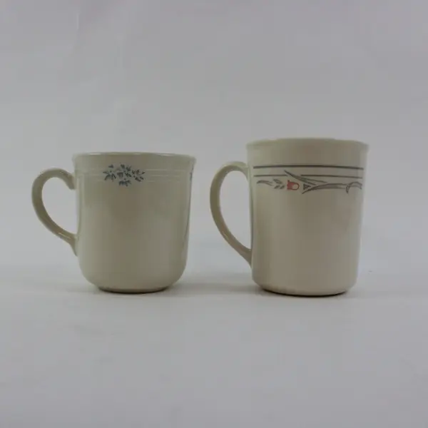 Corning Set of 2 Lace Bouquet & Peach Garland Coffee Mugs