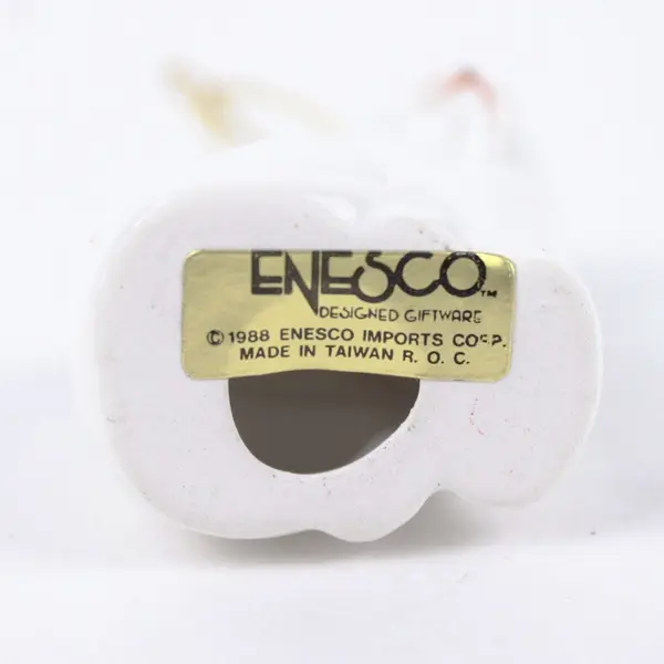 Enesco 1988 Vintage White Ceramic Cat Christmas Ornament 2.75 Inch FLAWED