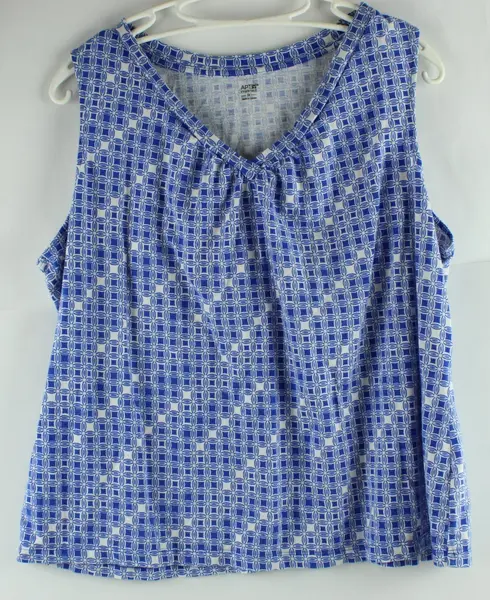 Apt. 9 Women's 1X Blue White Geometric V-Neck Tank Top
