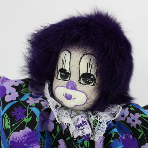 Q-Tee-Clown Stuffed Clown Doll Hand-Painted Face Purple Hair Floral Costume 7in