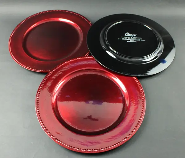Gibson Set of 3 13" Acrylic Beaded Charger Plates 2 Red 1 Black