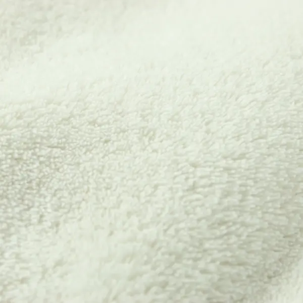 Berkshire Life White Fuzzy Cozy Blanket 98 x 124 Bed Sofa Throw Pre-Owned
