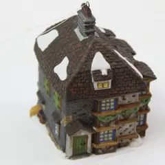 Department 56 Sir John Falstaff Inn Tudor Village Building Ornament