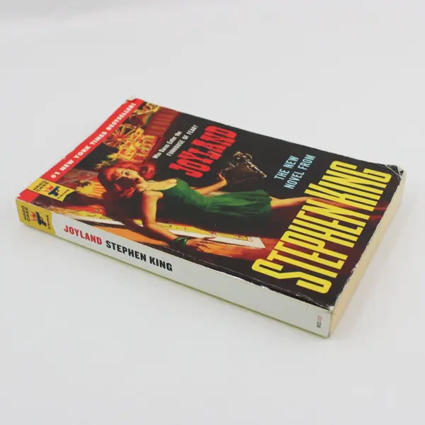 Stephen King Joyland Hard Case Crime 2013 Paperback Book Mystery Suspense Novel