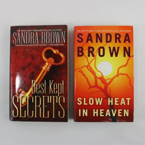 Lot of 2 Sandra Brown Paperback Novels 2004 & 2012 Good Condition
