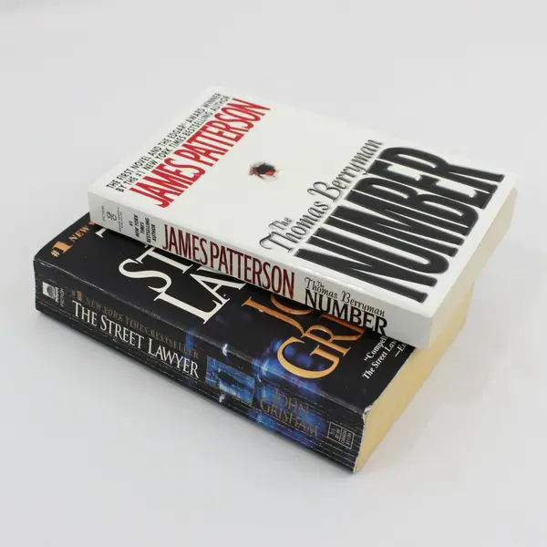 VTG Lot of 2 Crime Thriller Novels James Patterson 2006 John Grisham 1999 PB