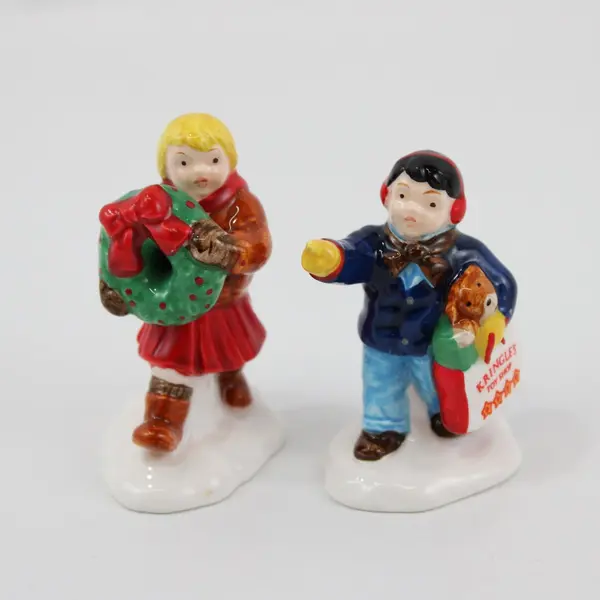 Department 56 Snow Village Christmas Kids Figures Set of 5 FLAWED