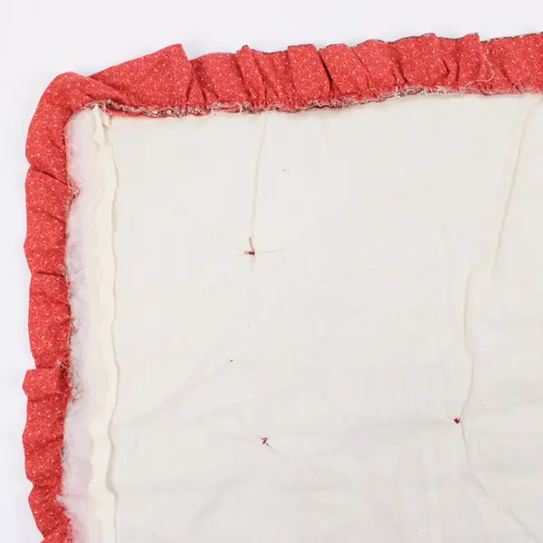 Handmade Coral Red Floral Quilted Mat 21 x 33 in Ruffled Edge