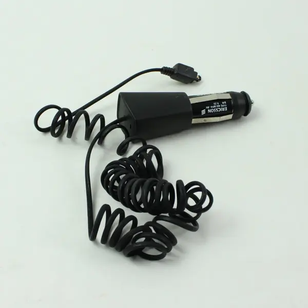 Ericsson BML 162 10 7 R3A Car Charger Coiled Cord Untested