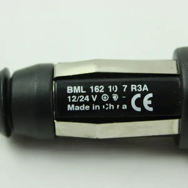 Ericsson BML 162 10 7 R3A Car Charger Coiled Cord Untested