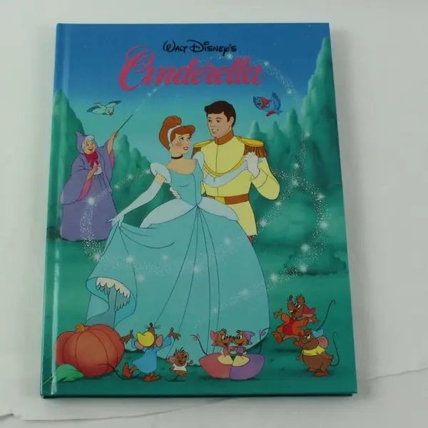 Vintage 1993 Disney Classic Book Cinderella Adapted by Lisa Ann Marsoli HC Good