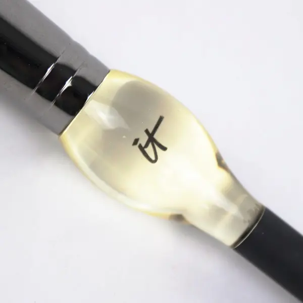 IT Cosmetics Heavenly Luxe French Boutique No. 4 Blush Brush Tube