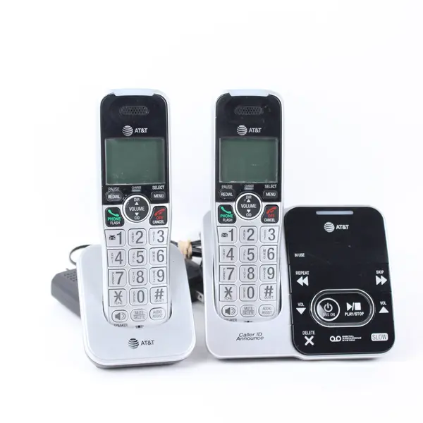 AT&T DECT 6.0 Cordless Phone System 2 Handsets Base Charger