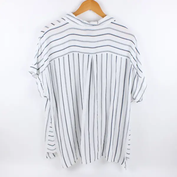 A New Approach a.n.a Women's XL White Navy Striped Button-Up Shirt