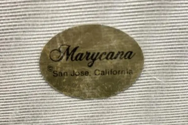 Vintage Marycana San Jose Soft Shell Jewelry Box 4" - Retro Trinket Holder