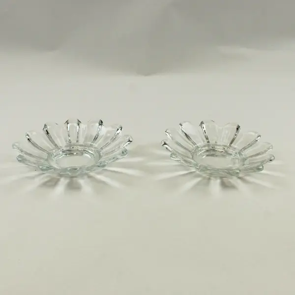 Set of 2 Clear Glass Flower Shaped Dishes 12 Petals USA