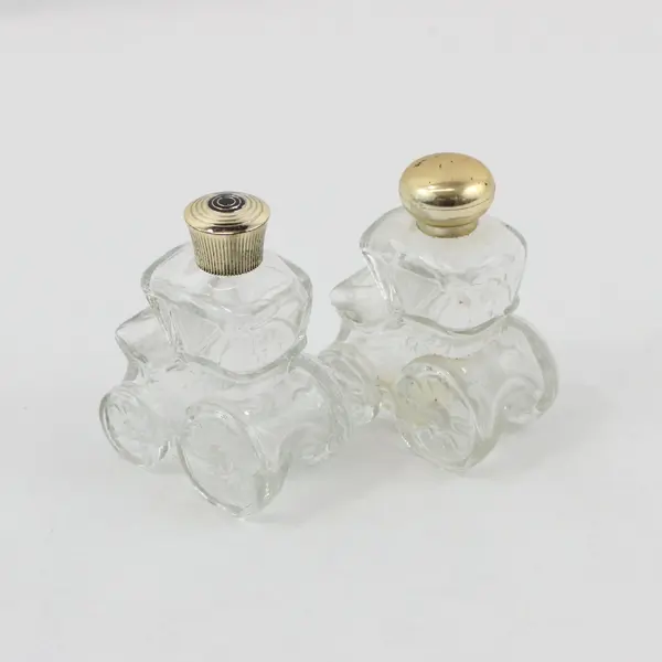 Lot of 2 Vintage Avon Courting Carriage Empty Glass Bottles 1 oz