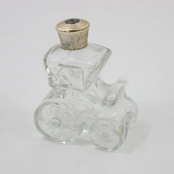 Lot of 2 Vintage Avon Courting Carriage Empty Glass Bottles 1 oz