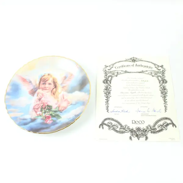 Sandra Kuck Precious Angels Angel of Grace Collector Plate 9 Inch