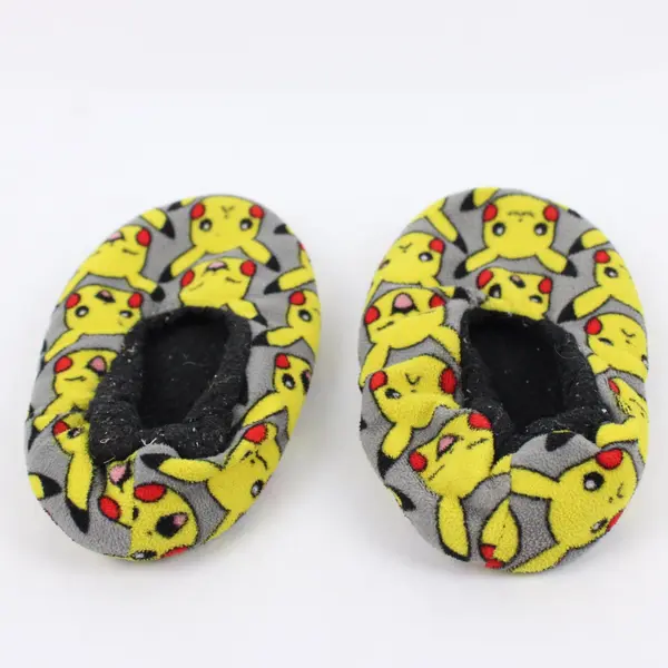 Pokémon Pikachu Children's Fuzzy Slippers Size 3