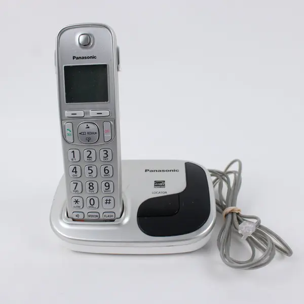 Panasonic KX-TGD210N DECT Cordless Phone Handset Base System Untested