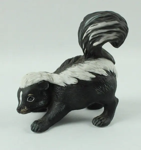 J Brown Skunk Figurine MPN 5619 Black White Gray 5 Inch