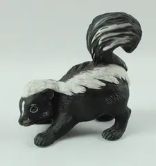 J Brown Skunk Figurine MPN 5619 Black White Gray 5 Inch