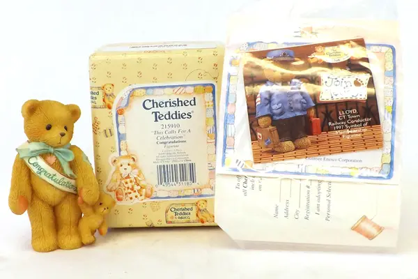 Enesco Cherished Teddies 215910 Congratulations Figurine 1997 Box