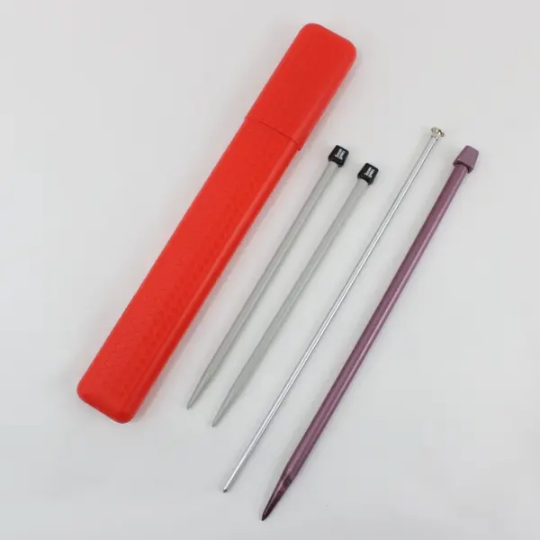 Lot of 4 Knitting Needles, 2 Susan Bates US 13, 12mm US 17 Red Case
