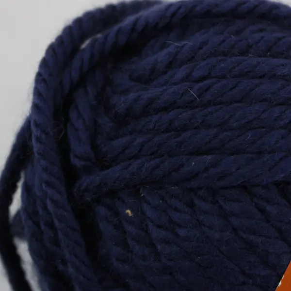Skein of Lion Brand Hometown USA Yarn San Diego Navy Bulky, New Lot #67343