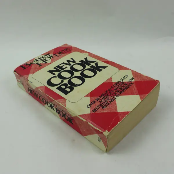 Better Homes and Gardens New Cook Book Vintage Paperback Cookbook
