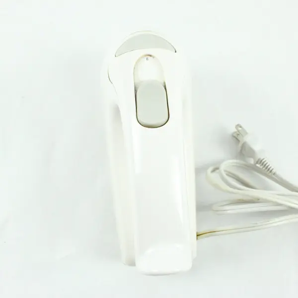 Toastmaster 1778 6-Speed Hand Mixer White Chrome Beaters