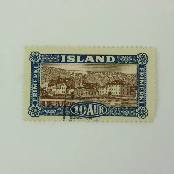 Iceland 10 Aur Postage Stamp Pair ISLAND Architecture & Horse Designs