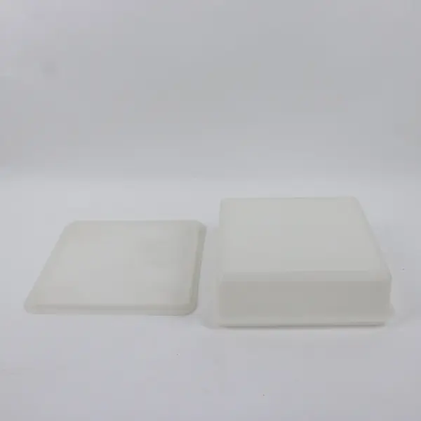 Tupperware 514-20 Food Storage Container with 515-18 Lid