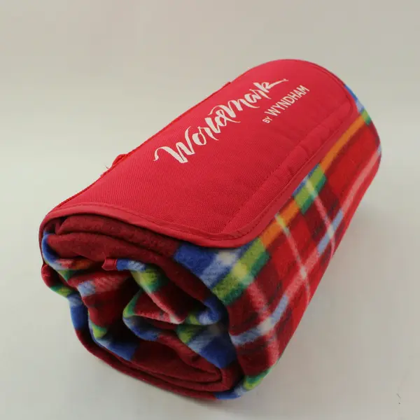 WorldMark by Wyndham Insulated Foldable Plaid Picnic Blanket