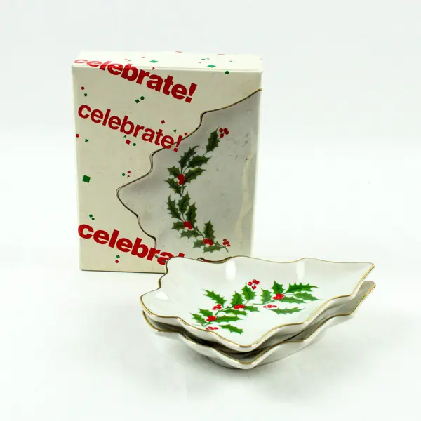 The Market Place Celebrate Christmas Porcelain Candy Dish Set 2 Holly Style 4716
