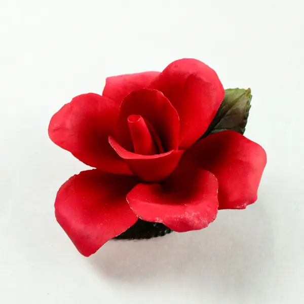 Napolson Metal Rose Figurine Red Flower Green Leaf Decor