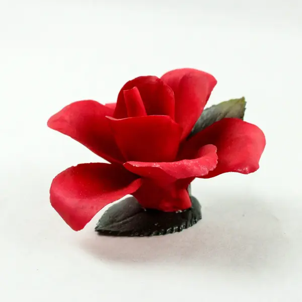 Napolson Metal Rose Figurine Red Flower Green Leaf Decor